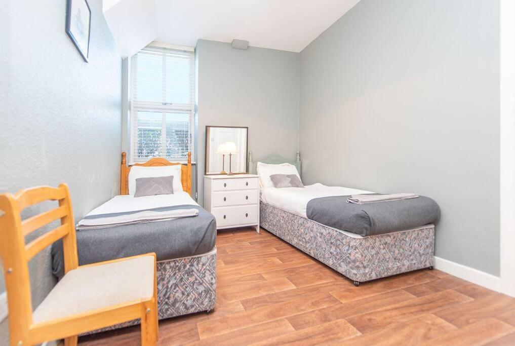 Clonbur House - Studio Village Apartment ゴールウェイ エクステリア 写真
